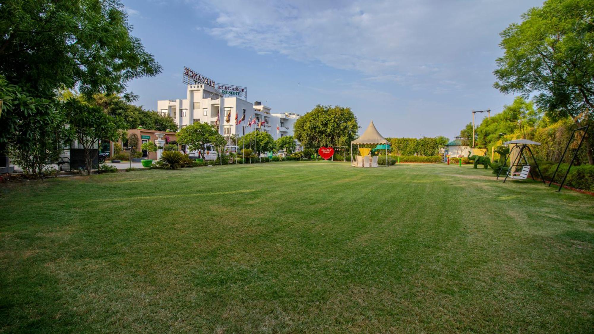 Elegance Resort Вриндавана Экстерьер фото